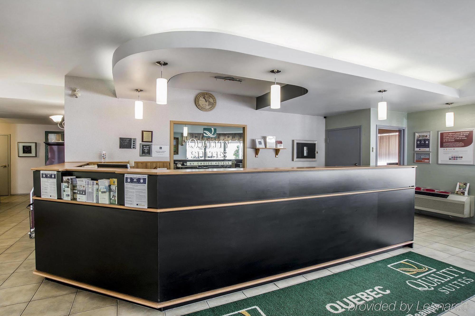 Syracuse Inn And Suites Zewnętrze zdjęcie